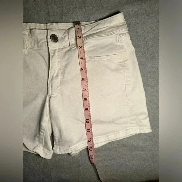 American Eagle white midi super stretch shorts size 6 - Picture 3 of 10